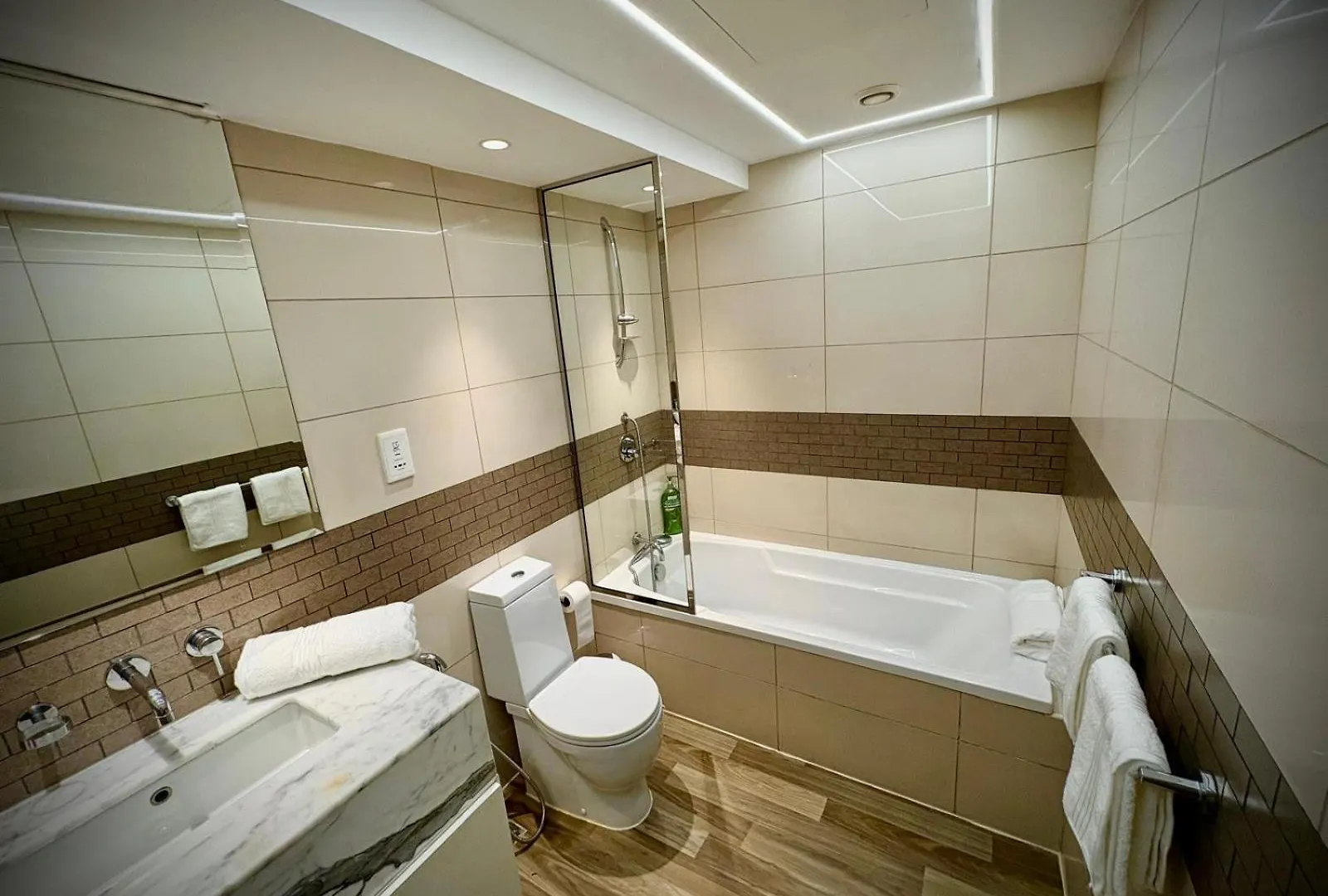 Best Location In Dubai Marina 0*,  Forenede Arabiske Emirater